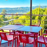 De Charme Avec Terrasse - 5 Pers, 2 Chambres, Espace Jardin - Api-1-52-1838 *